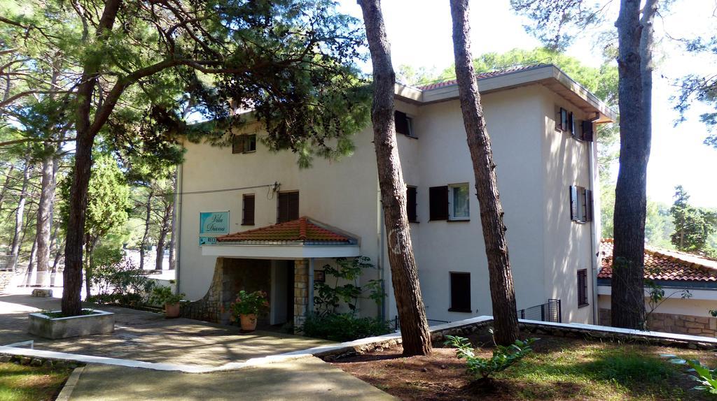 Villa Diana Mali Losinj Bagian luar foto